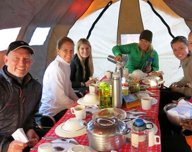 meals on mount kilimanjaro with thomson safaris