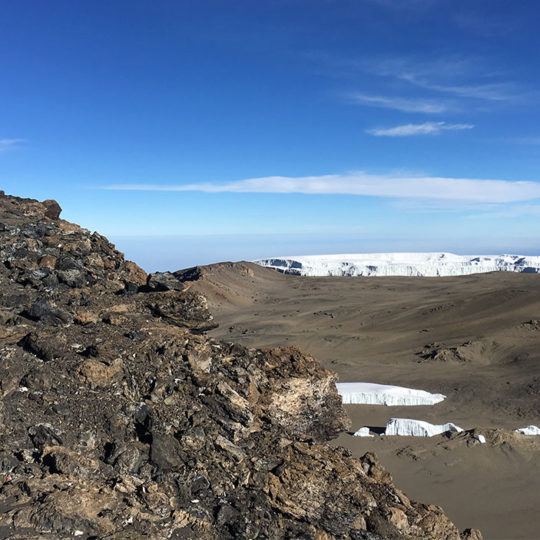 oxygen to summit kilimanjaro