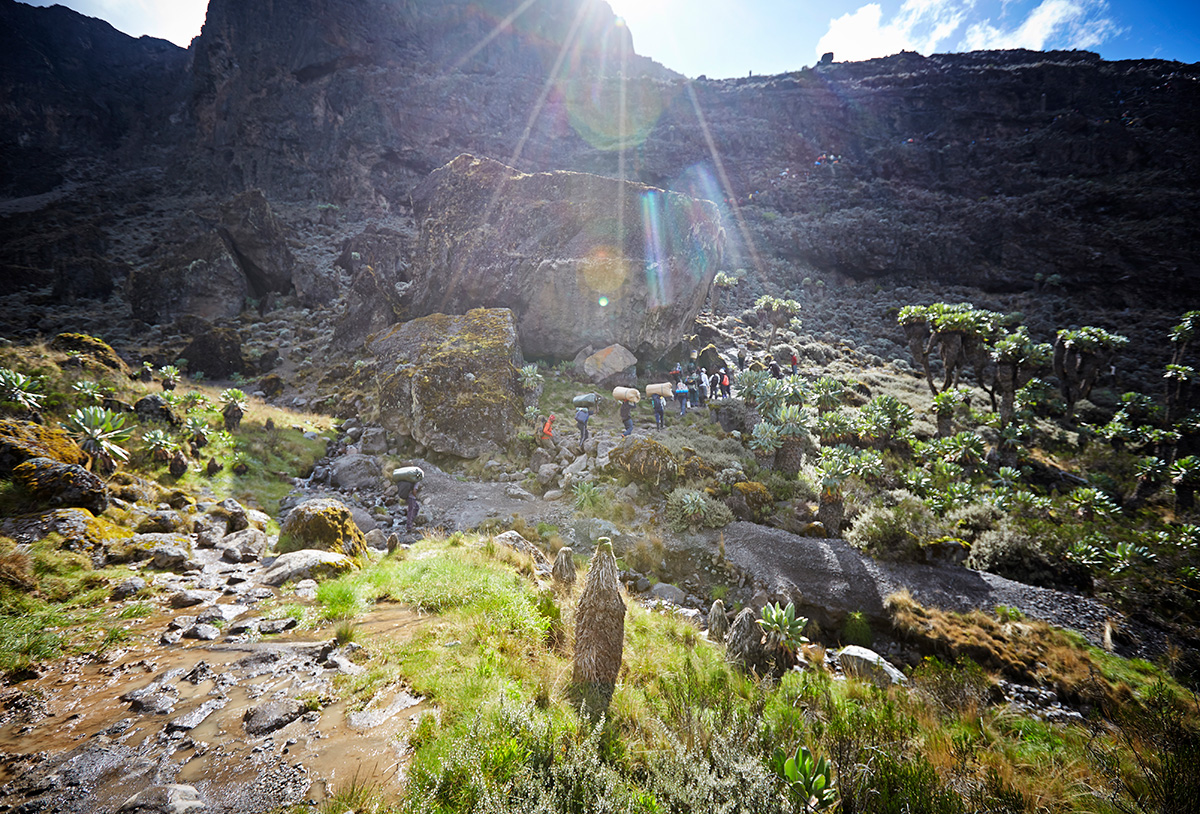 climbing barranco wall