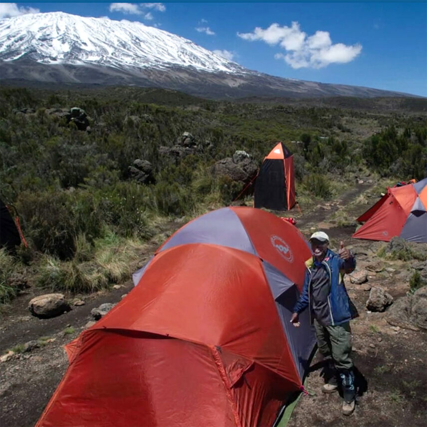 watch porters set up camp in video timelapse